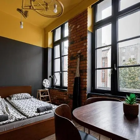 Close-central - Main Rail Station - Kosciuszki 28 * Вроцлав